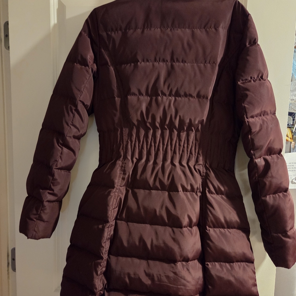 Women's Burgundy Puffer Coat with Faux Fur Hood - Picture 6 of 7